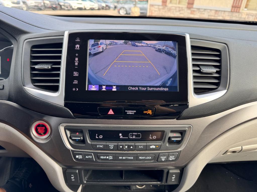 used 2017 Honda Pilot car