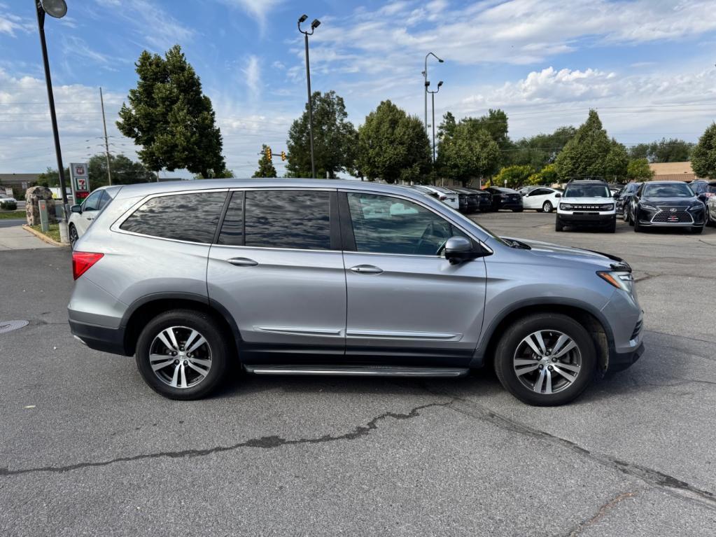 used 2017 Honda Pilot car