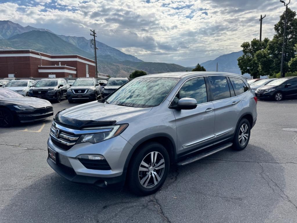 used 2017 Honda Pilot car
