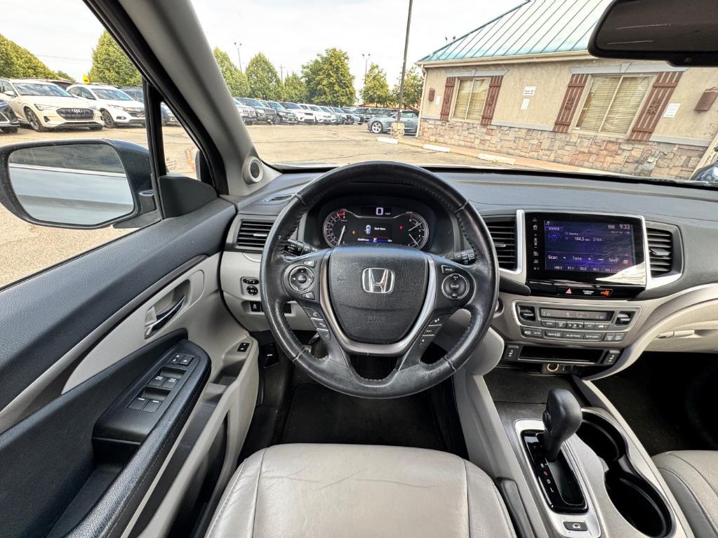 used 2017 Honda Pilot car
