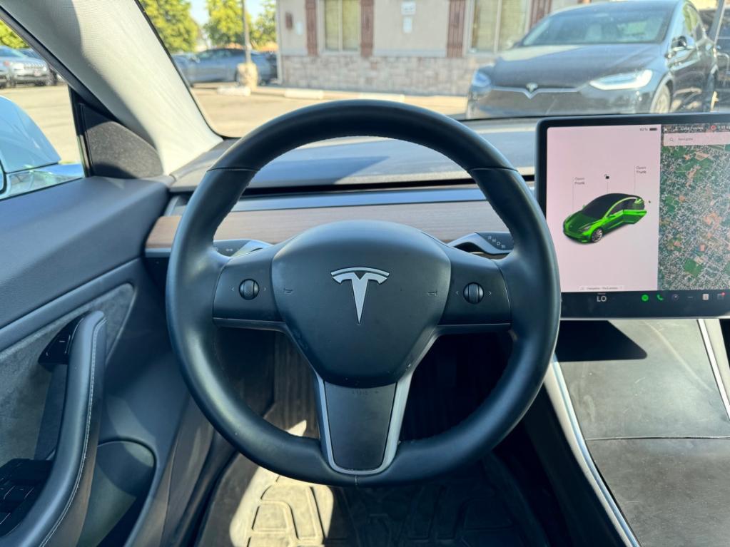 used 2018 Tesla Model 3 car