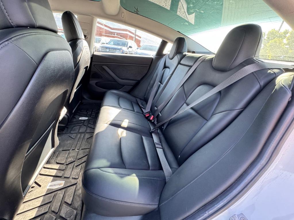 used 2018 Tesla Model 3 car
