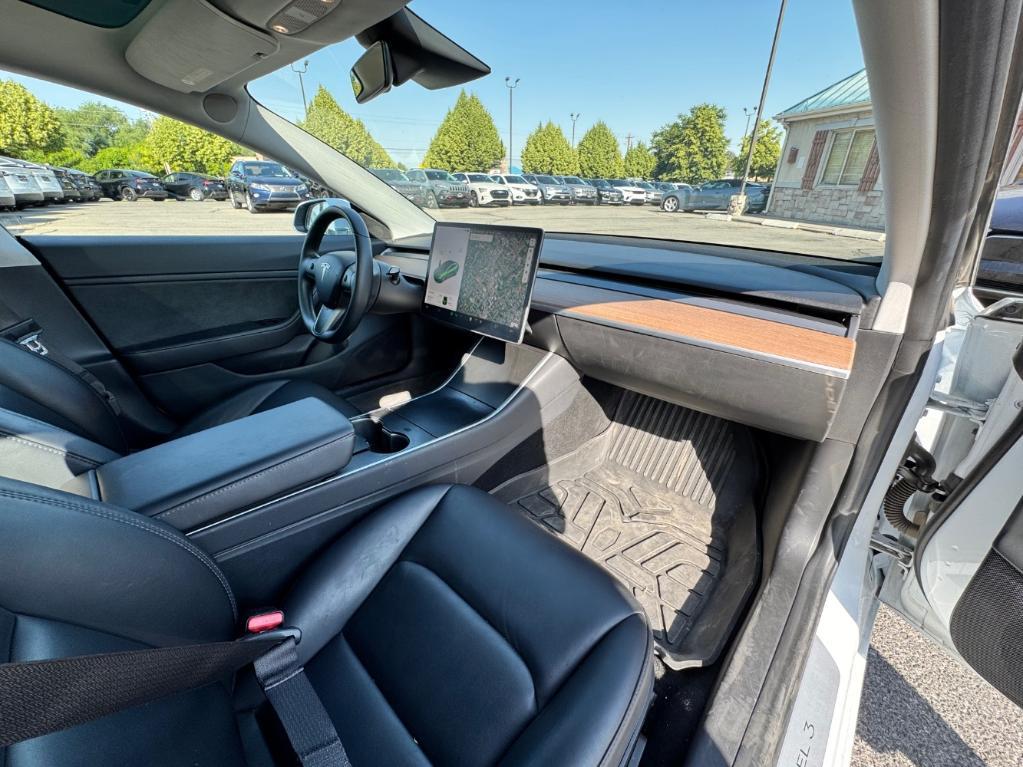 used 2018 Tesla Model 3 car