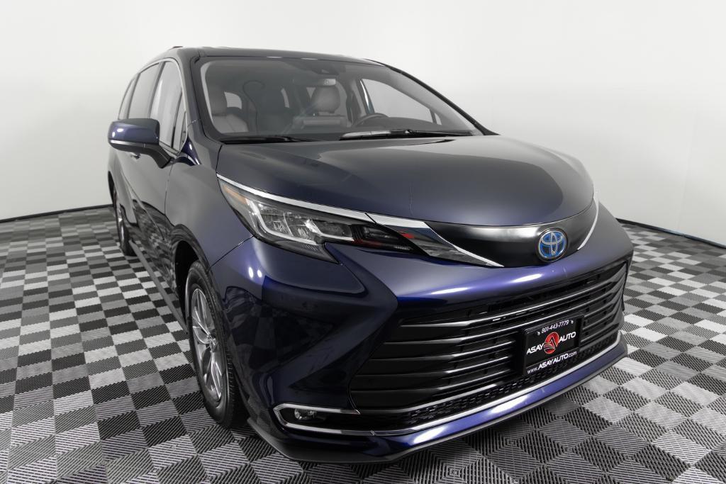 used 2023 Toyota Sienna car, priced at $44,495
