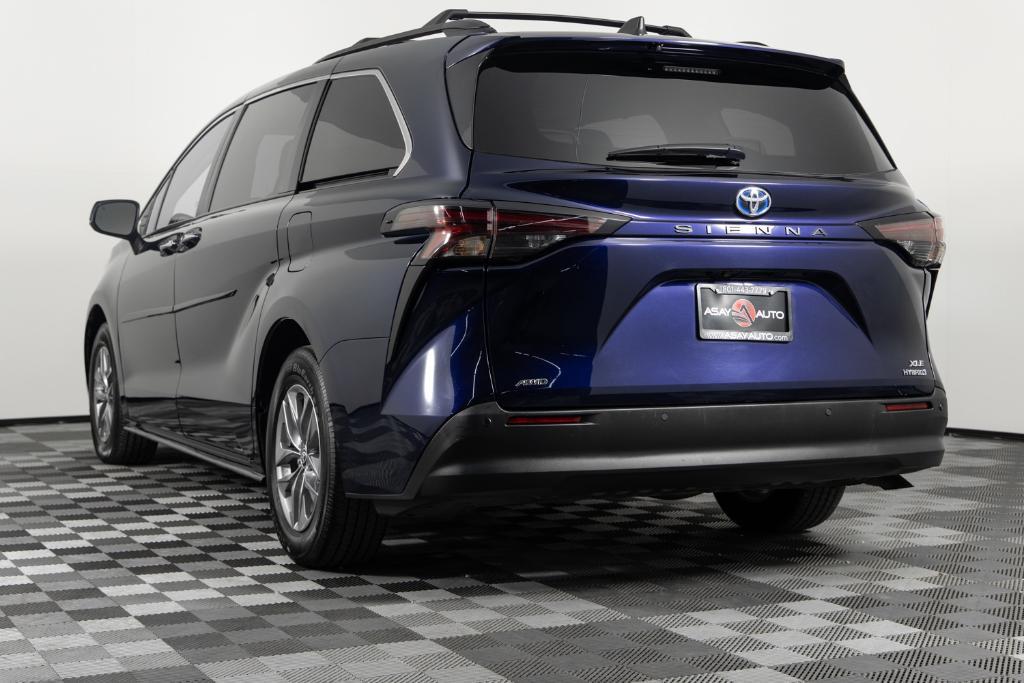 used 2023 Toyota Sienna car, priced at $44,495