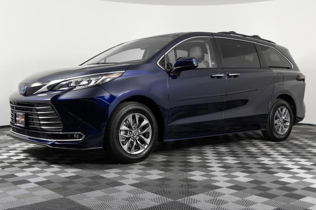 used 2023 Toyota Sienna car, priced at $44,495