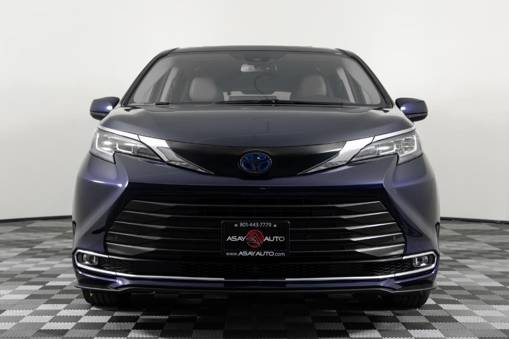 used 2023 Toyota Sienna car, priced at $44,495