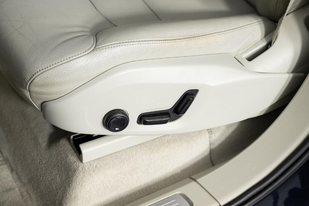 used 2016 Volvo XC90 car, priced at $16,495