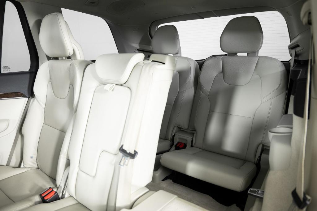 used 2016 Volvo XC90 car, priced at $16,495