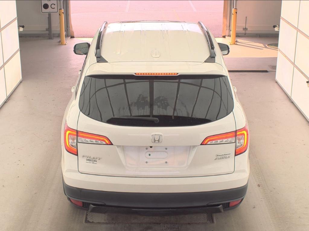 used 2022 Honda Pilot car, priced at $32,495