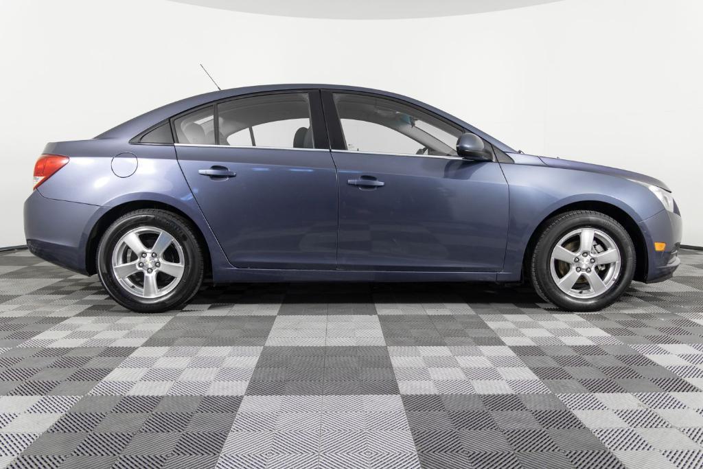 used 2014 Chevrolet Cruze car, priced at $5,495