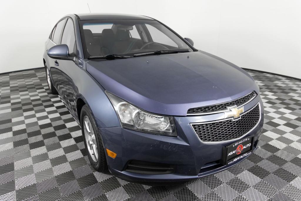 used 2014 Chevrolet Cruze car, priced at $5,495