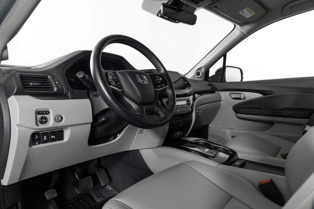 used 2022 Honda Pilot car, priced at $36,495