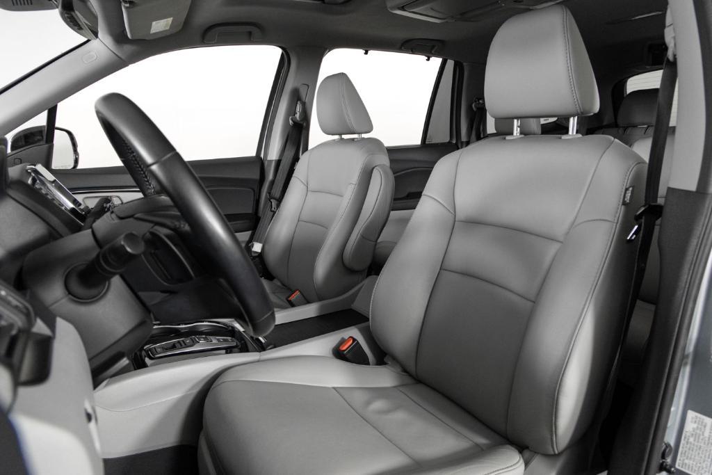 used 2022 Honda Pilot car, priced at $36,495