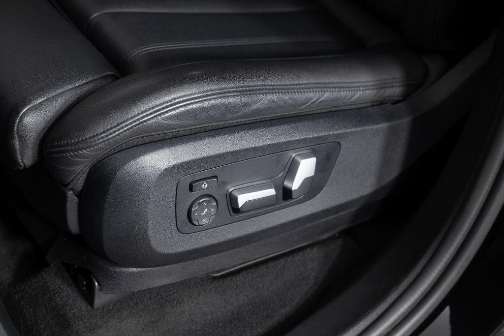 used 2022 BMW X5 car, priced at $36,995