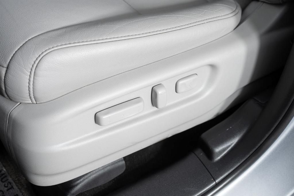 used 2022 Honda Pilot car, priced at $29,995
