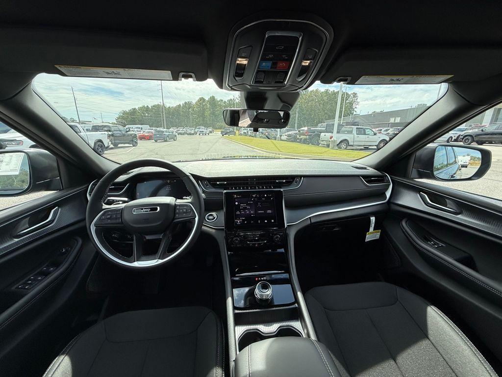 new 2025 Jeep Grand Cherokee L car, priced at $33,920