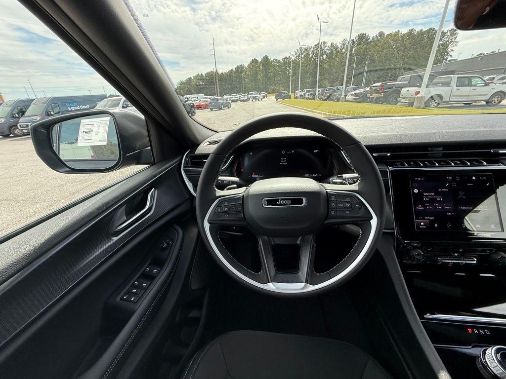 new 2025 Jeep Grand Cherokee L car, priced at $33,920