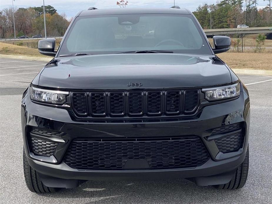 new 2025 Jeep Grand Cherokee car, priced at $38,425