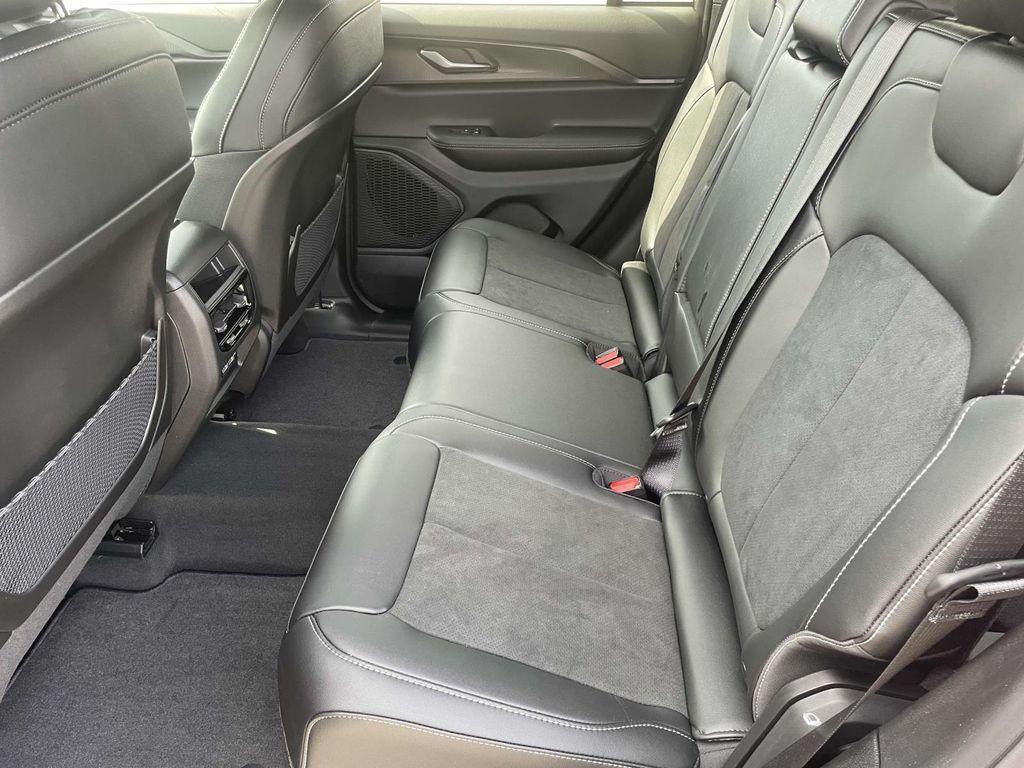 new 2025 Jeep Grand Cherokee car, priced at $34,029