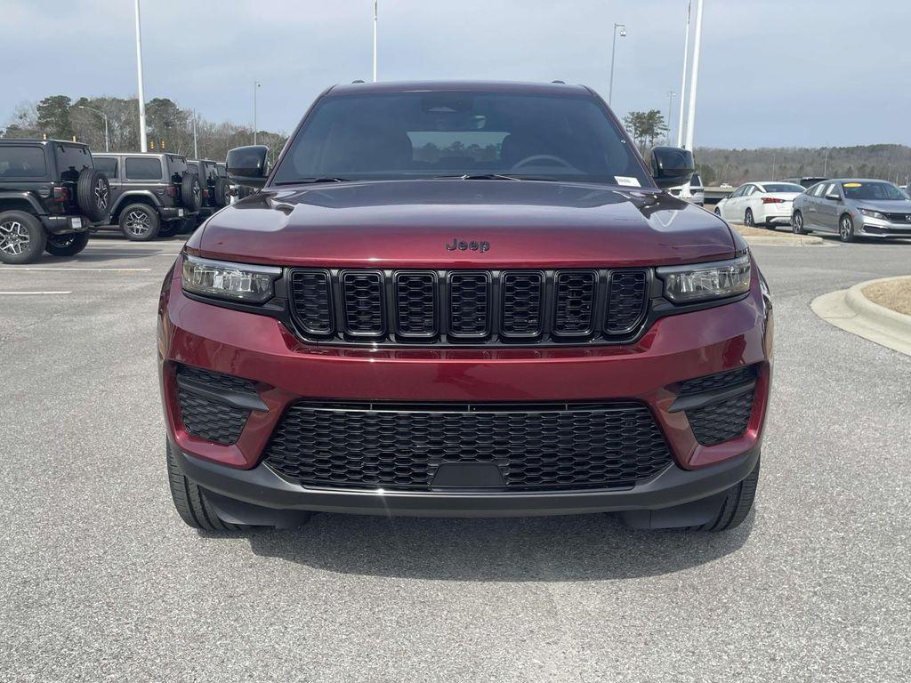 new 2025 Jeep Grand Cherokee car, priced at $34,029