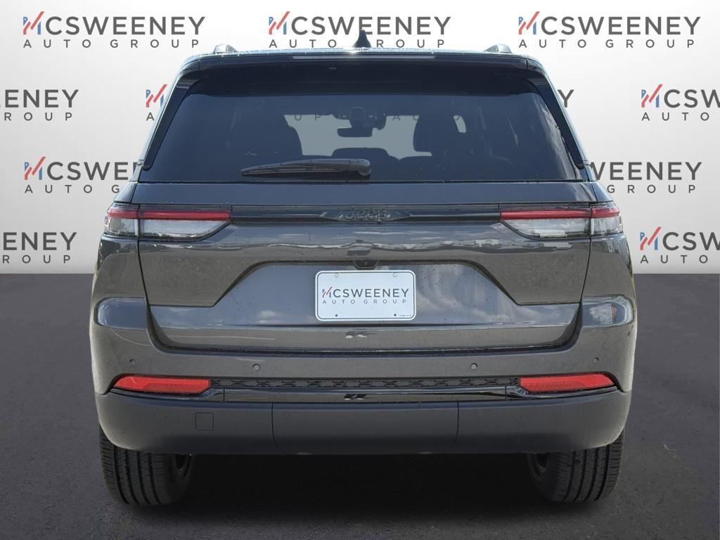 new 2025 Jeep Grand Cherokee car, priced at $34,125