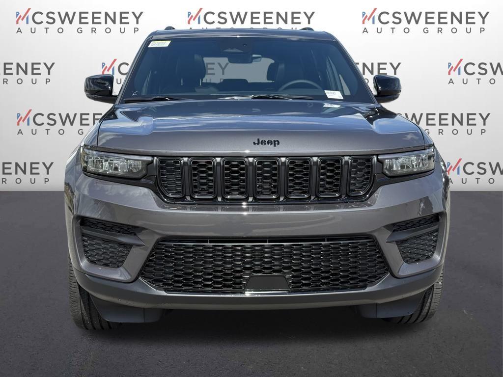 new 2025 Jeep Grand Cherokee car, priced at $34,125