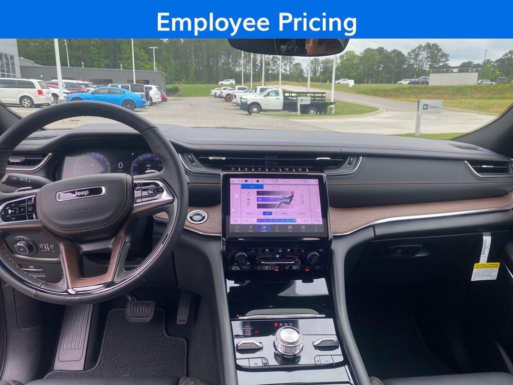 new 2025 Jeep Grand Cherokee L car, priced at $57,080