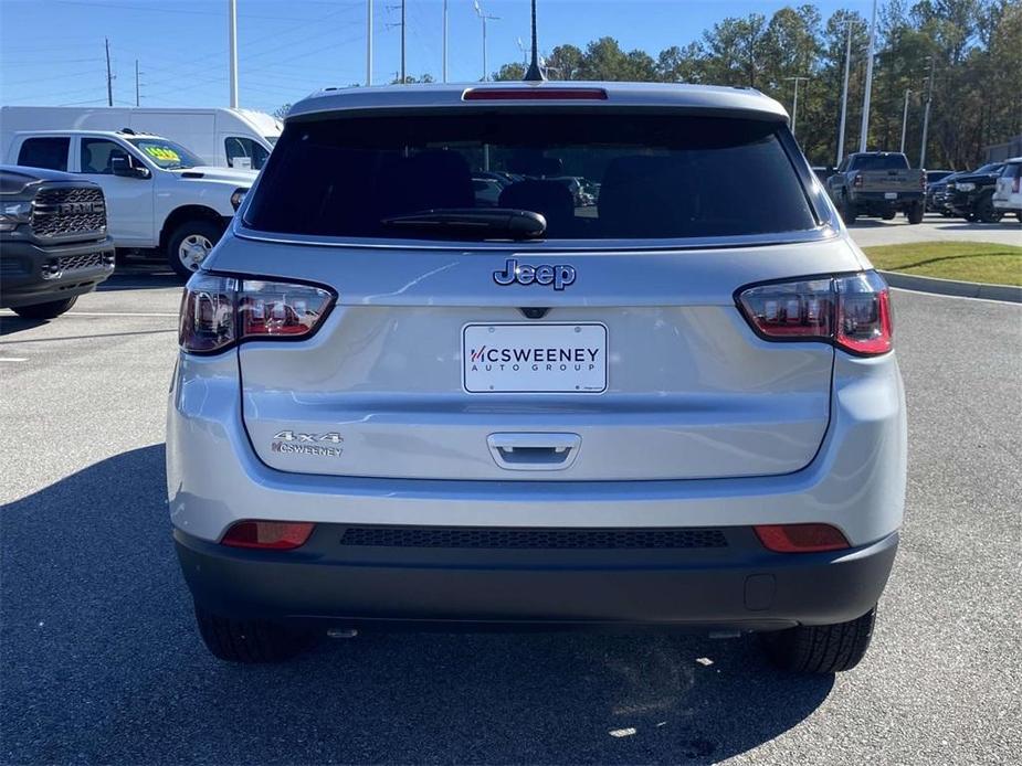 new 2024 Jeep Compass car, priced at $22,333