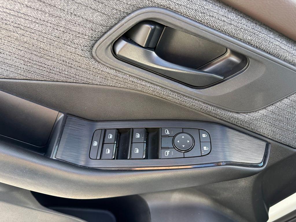 used 2023 Nissan Rogue car, priced at $21,452