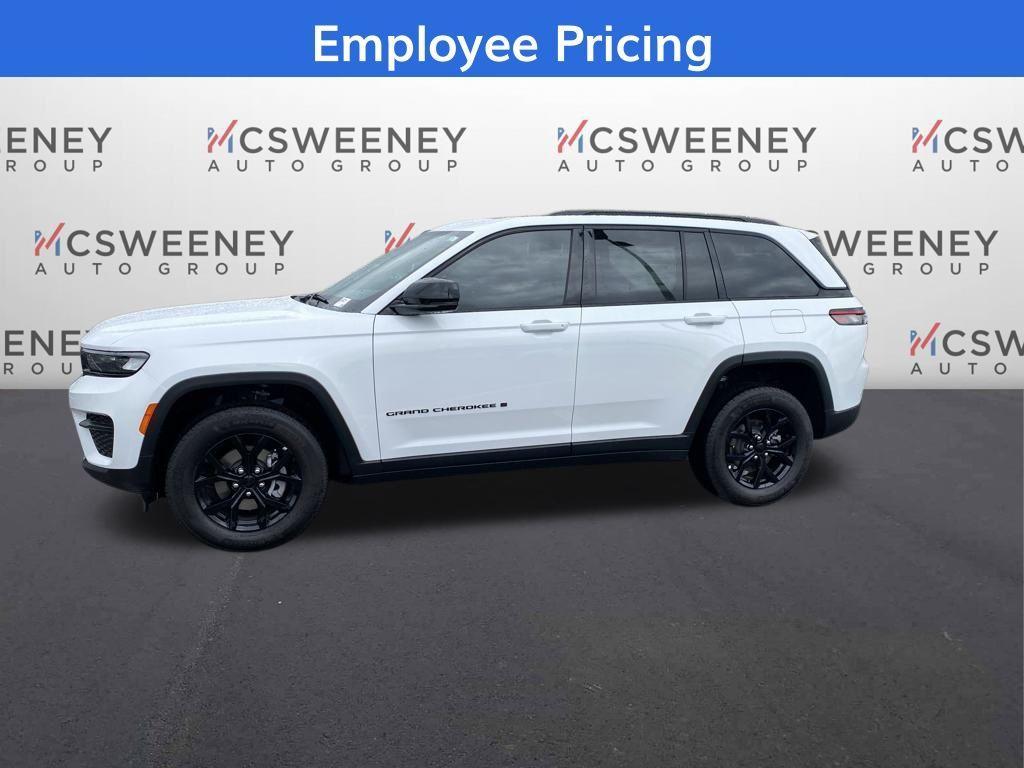 new 2025 Jeep Grand Cherokee car, priced at $34,880