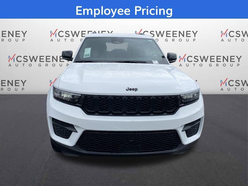 new 2025 Jeep Grand Cherokee car, priced at $34,880