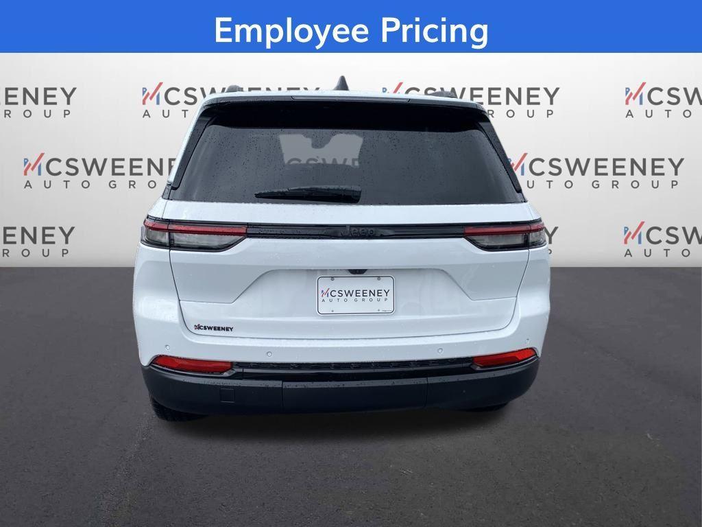 new 2025 Jeep Grand Cherokee car, priced at $34,880