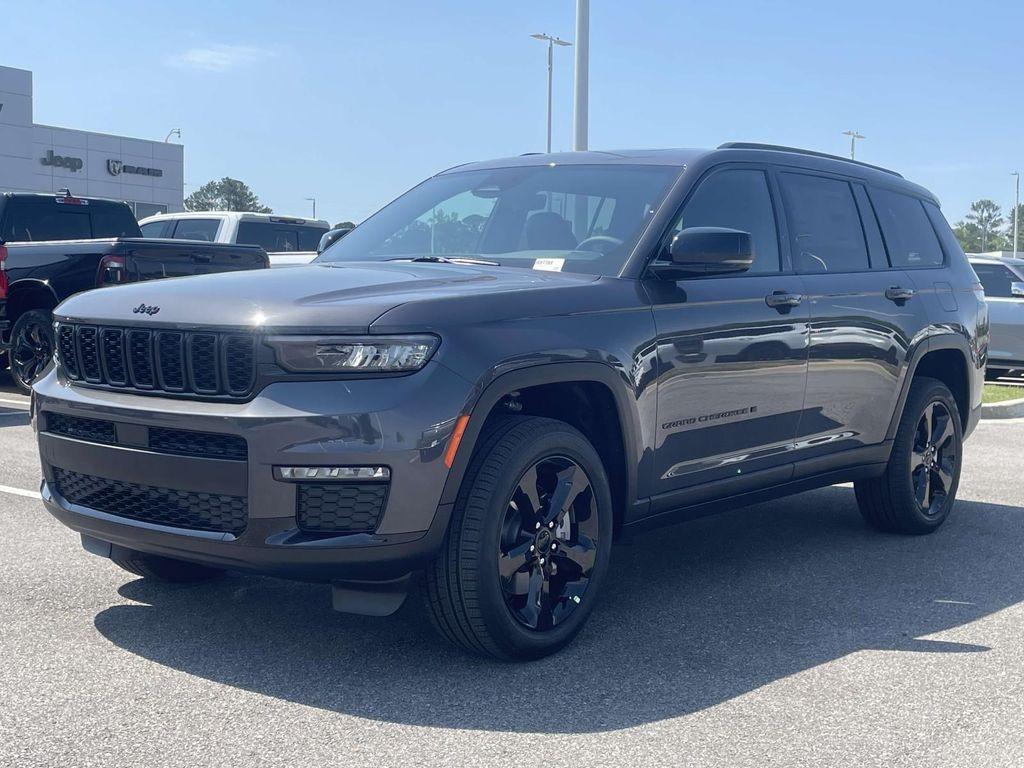 new 2025 Jeep Grand Cherokee L car, priced at $40,582