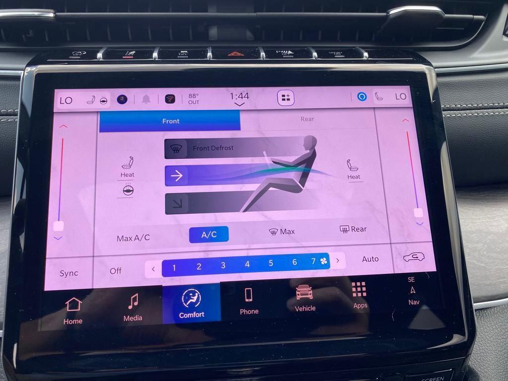 new 2025 Jeep Grand Cherokee L car, priced at $42,335
