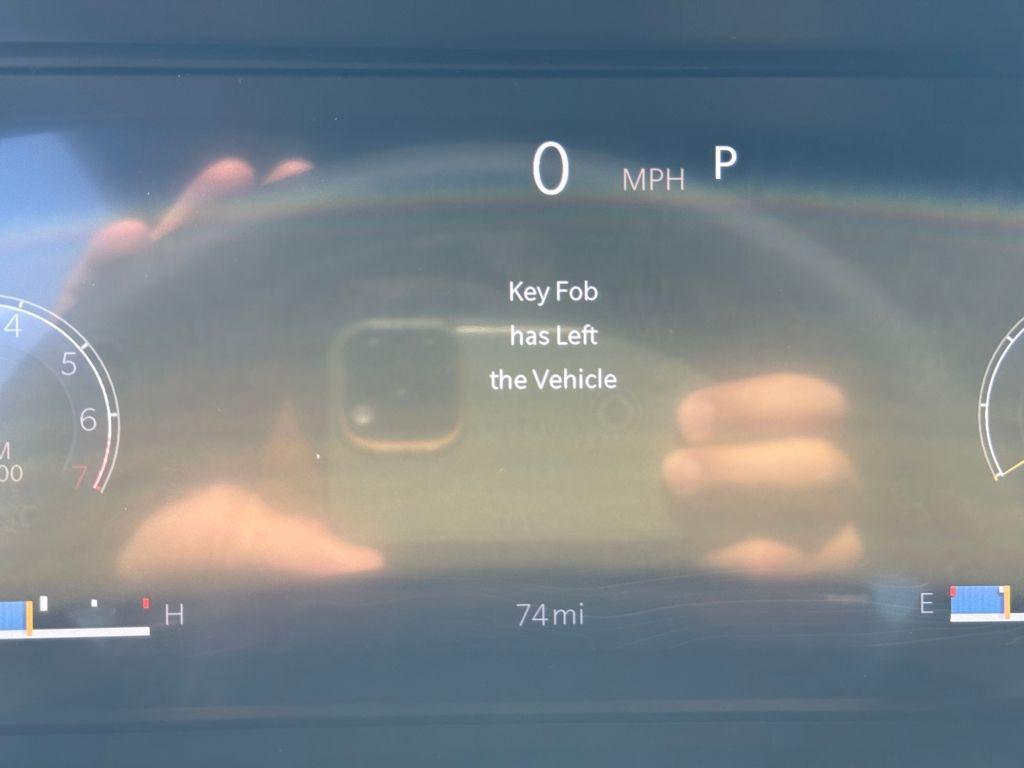 new 2025 Jeep Grand Cherokee car, priced at $30,800