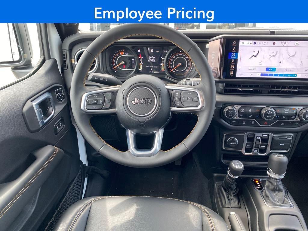 new 2025 Jeep Wrangler car, priced at $47,520