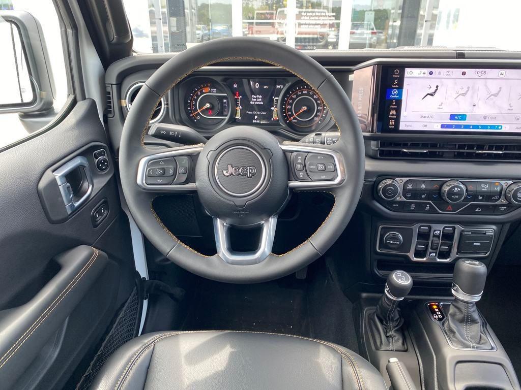 new 2025 Jeep Wrangler car, priced at $46,520