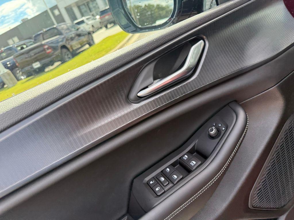 new 2025 Jeep Grand Cherokee car, priced at $32,625