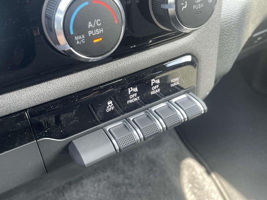 new 2025 Ram 1500 car, priced at $37,752