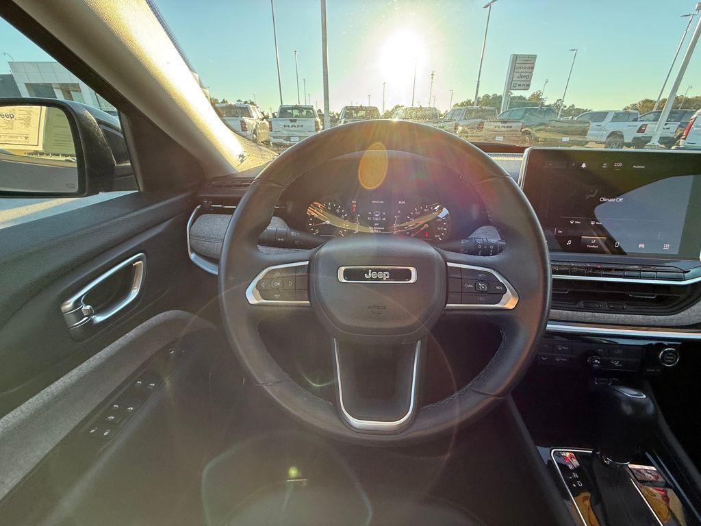 used 2022 Jeep Compass car, priced at $17,450