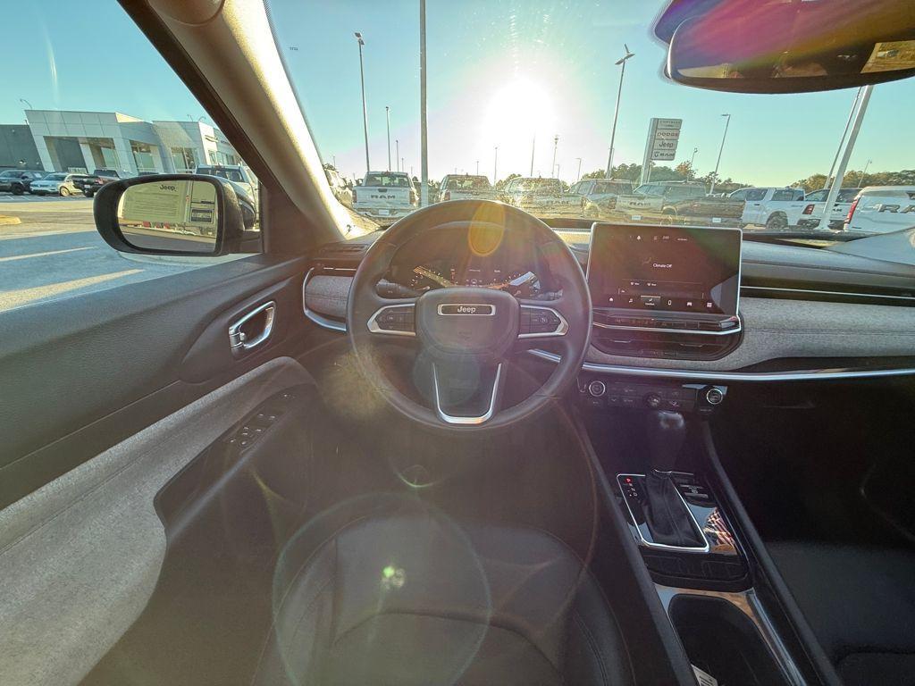 used 2022 Jeep Compass car, priced at $17,450