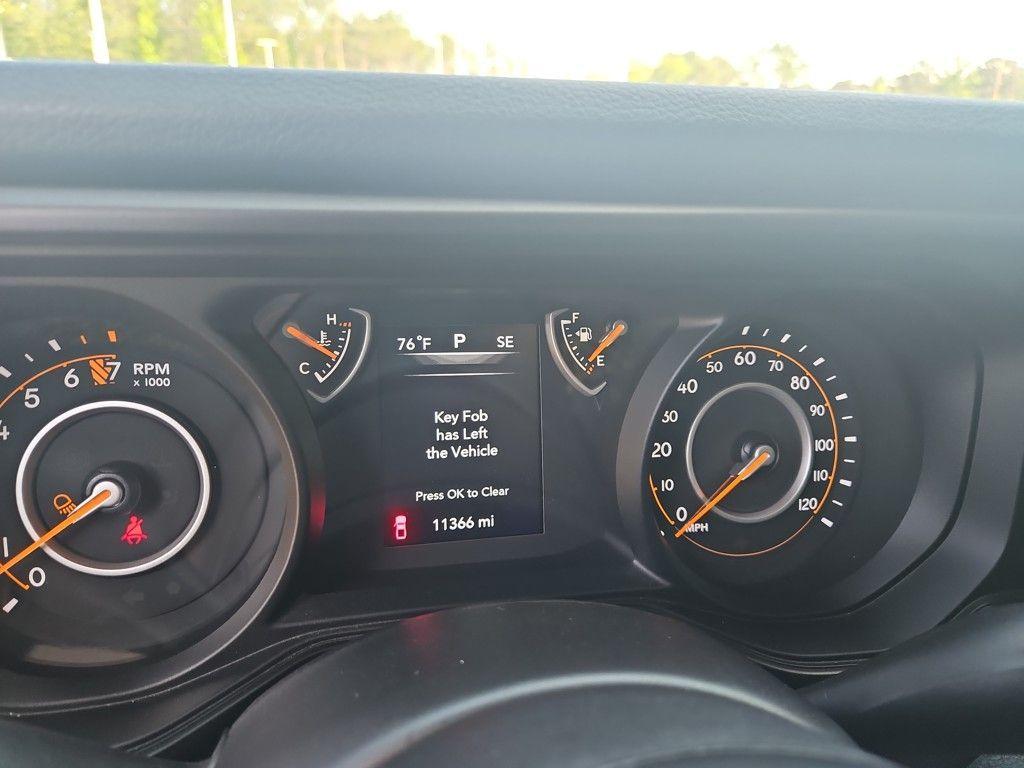 used 2024 Jeep Gladiator car, priced at $40,000