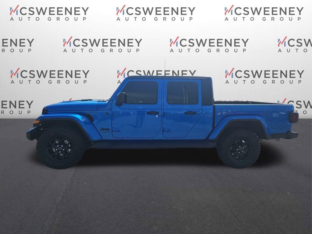 used 2024 Jeep Gladiator car, priced at $40,000