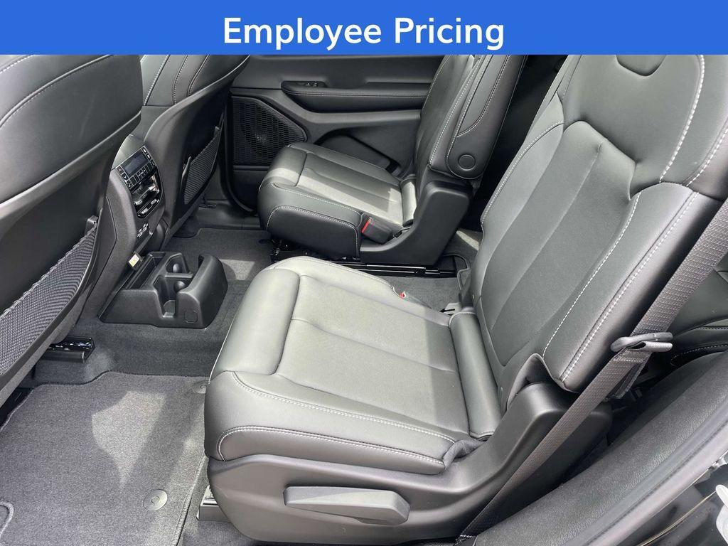 new 2025 Jeep Grand Cherokee L car, priced at $41,835