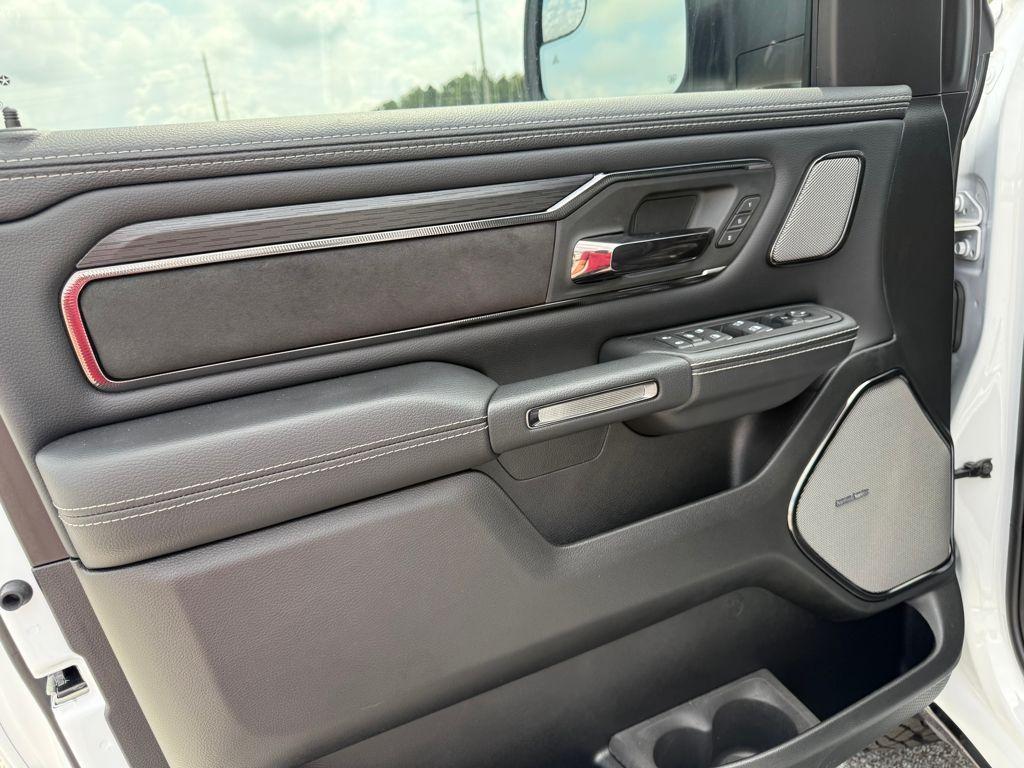 new 2025 Ram 1500 car, priced at $61,259