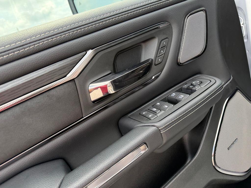 new 2025 Ram 1500 car, priced at $61,259