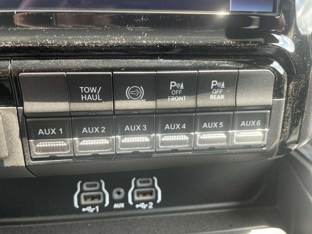 new 2025 Ram 2500 car, priced at $68,395