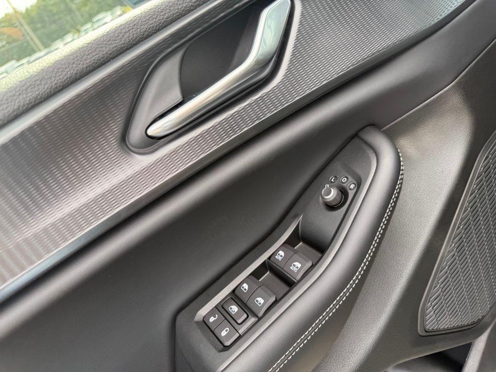 new 2025 Jeep Grand Cherokee car, priced at $34,480