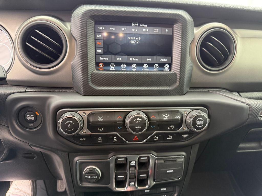 used 2021 Jeep Gladiator car, priced at $31,400